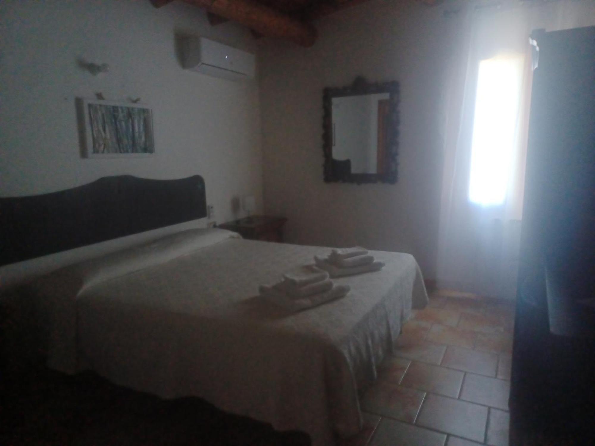 B&B Helios Il Tuo Relax In Sardegna Сан-Теодоро Экстерьер фото